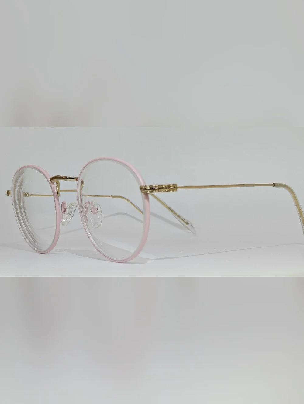 Wistful. Women's Pink Gold Round Metal Frame Glasses.